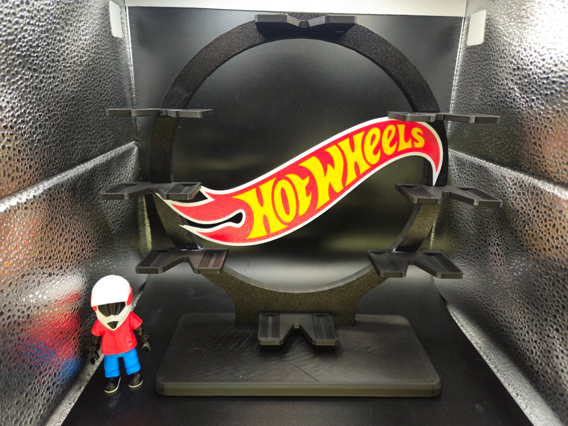 Hot Wheels circle display stand
