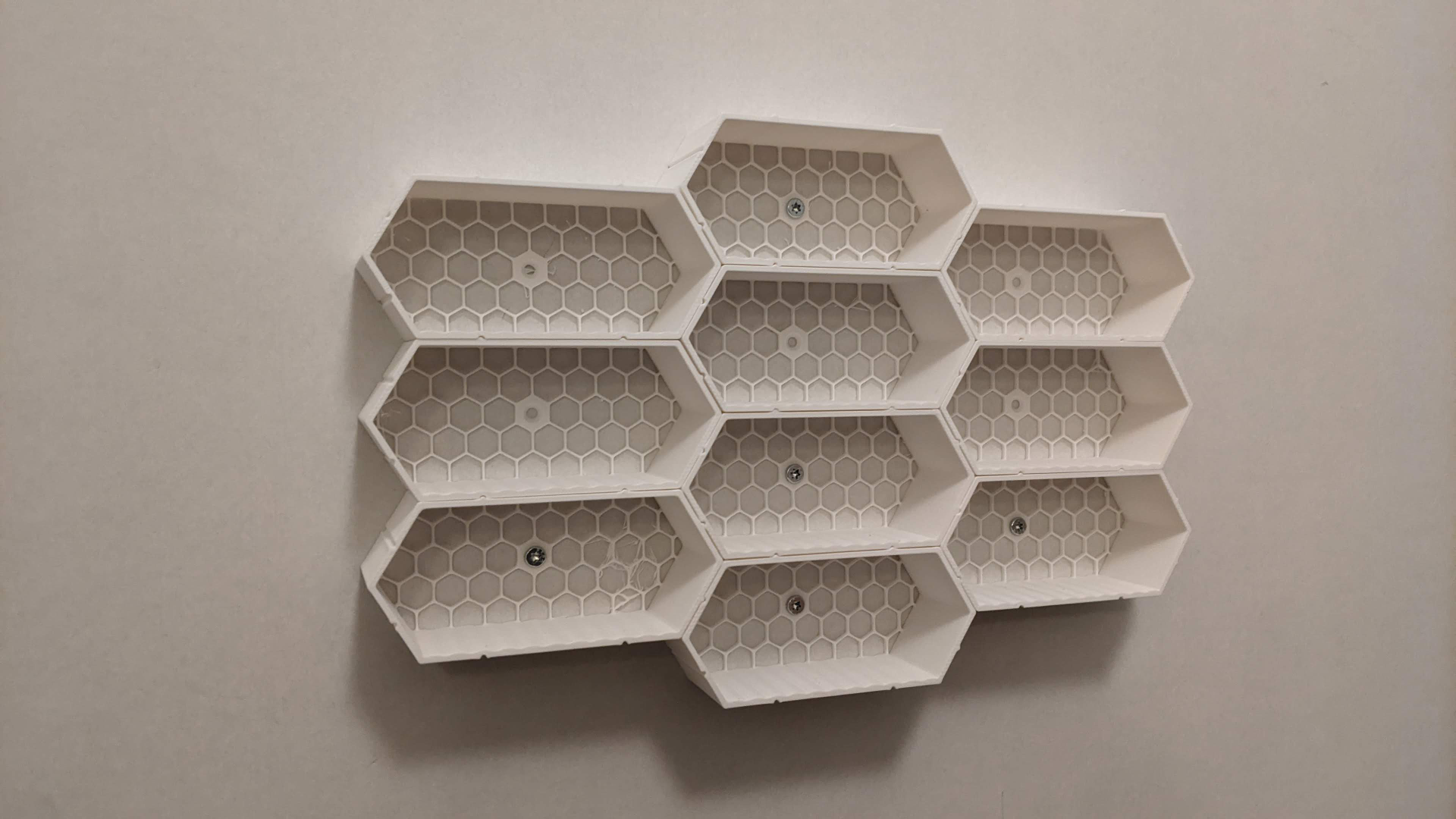 Honeycomb Car Vault 1 piece